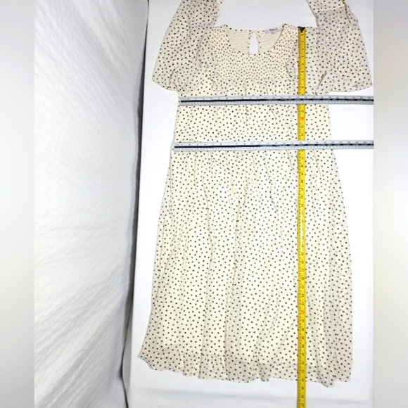 Madewell Smocked Ruffle- Shoulder Midi Dress In Inkbrush Dots. Size M - Picture 5 of 12